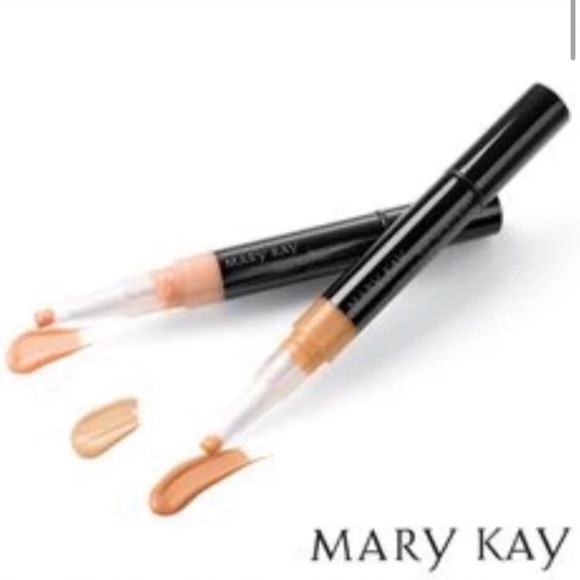 Mary Kay Facial Highlighting Pen - Shade 2 - Picture 9 of 10